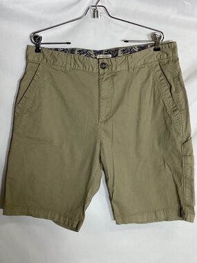 Mens Carbon2Cobalt Khaki Shorts with Lots of Back Pockets Size 36